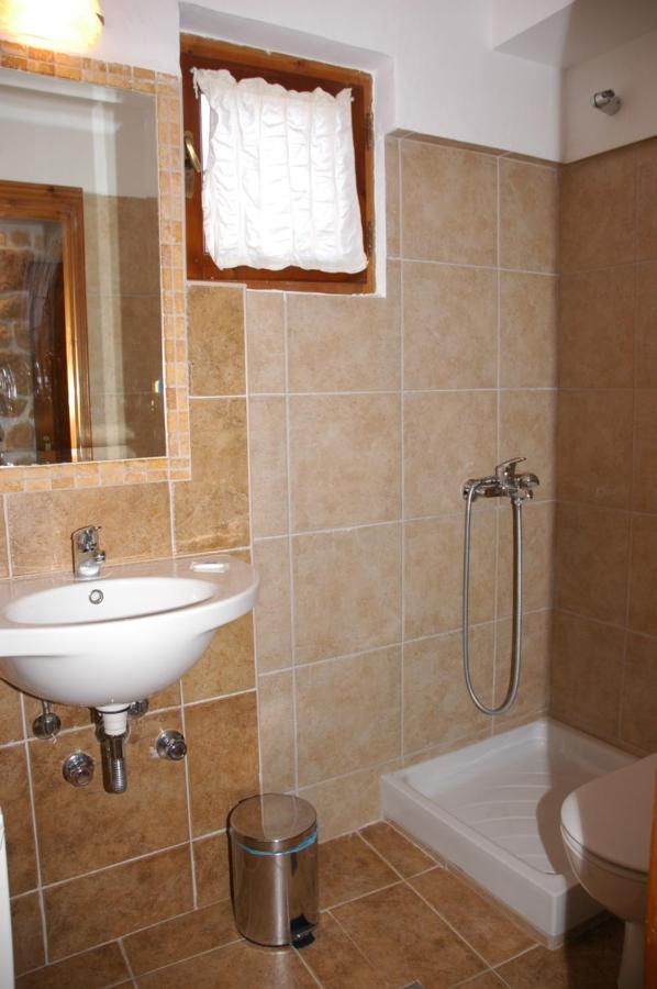 Guesthouse Papanikolaou Litóchoron Ngoại thất bức ảnh